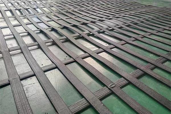 高韌性聚酯紗線集束土工格柵的應(yīng)用領(lǐng)域  第3張