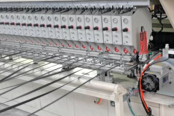 高韌性聚酯紗線集束土工格柵廠家有哪些，點這里查看  第1張