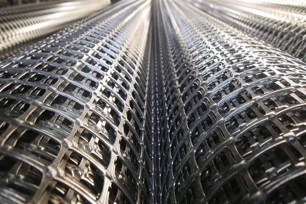 鋼塑土工格柵冬季施工怎么防止凍傷損壞呢? 第1張